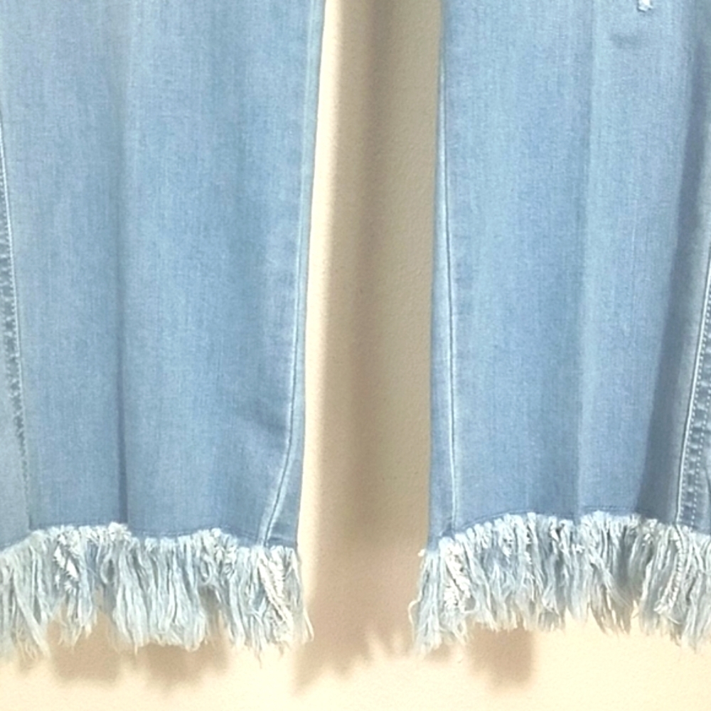 Slim-Sation Cropped Ankle Jeans destroyed lace light wash frayed hem skinny NEW - Picture 2 of 9